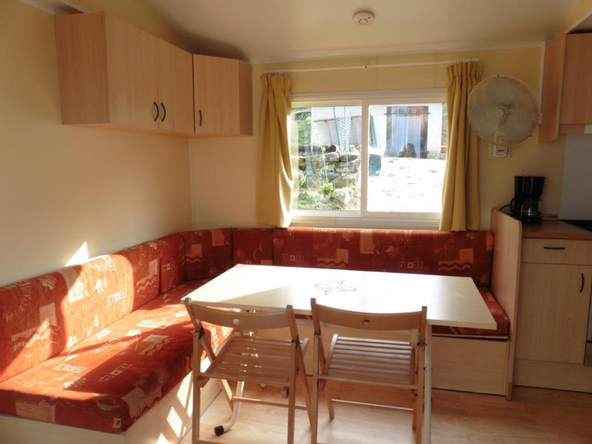 Camping Le Montbartoux Vollore-Ville Eksteriør bilde